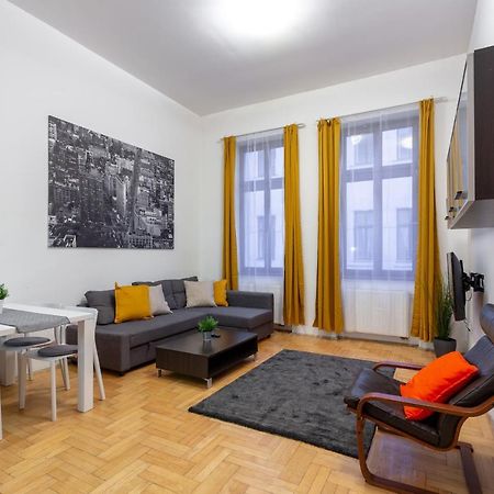 Dowtown Home In The Gozsdu Garden 부다페스트 외부 사진