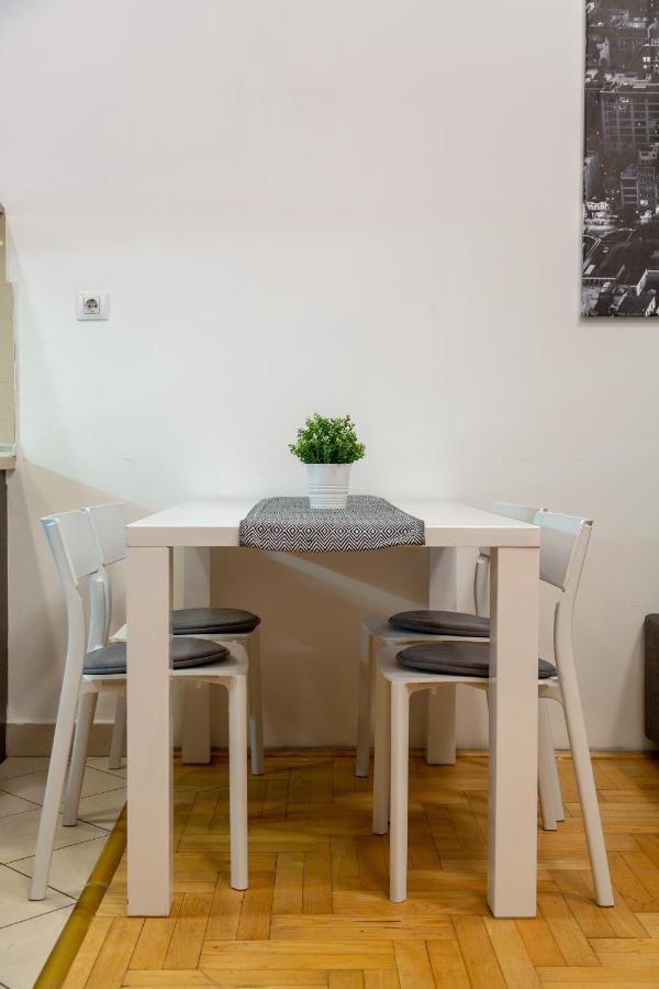 Dowtown Home In The Gozsdu Garden 부다페스트 외부 사진