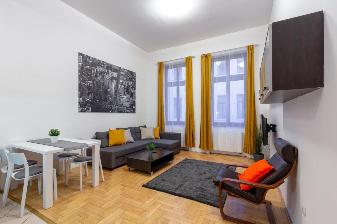 Dowtown Home In The Gozsdu Garden 부다페스트 외부 사진