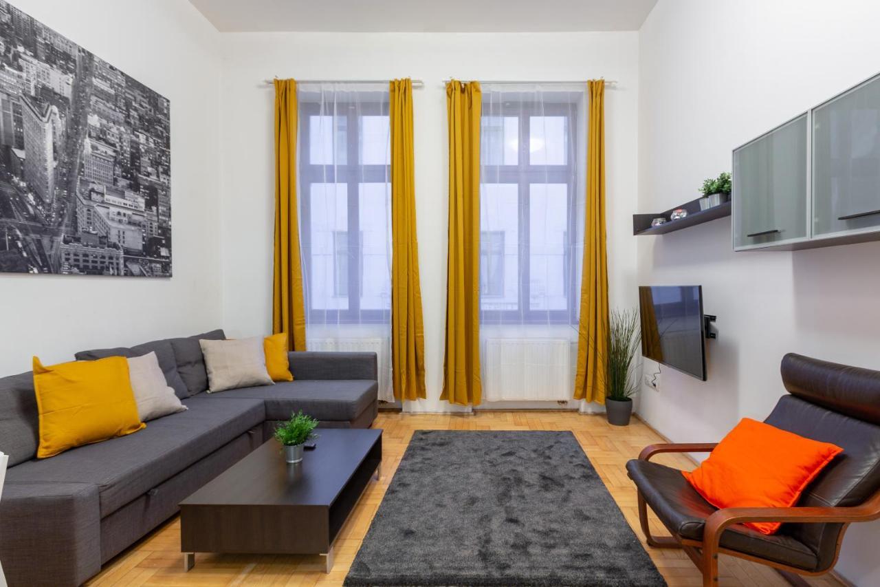Dowtown Home In The Gozsdu Garden 부다페스트 외부 사진