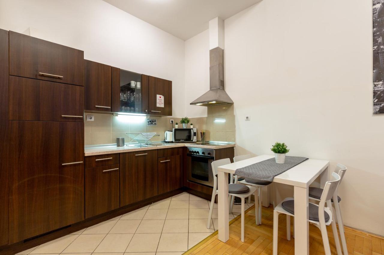 Dowtown Home In The Gozsdu Garden 부다페스트 외부 사진