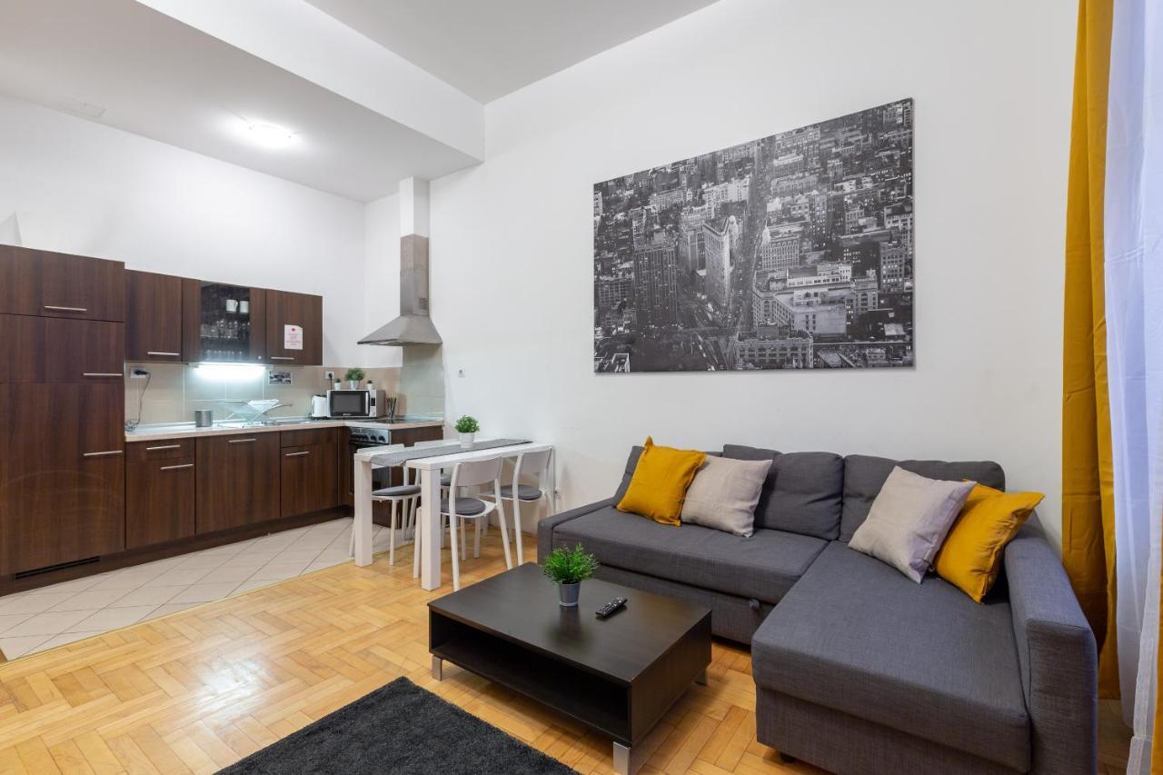 Dowtown Home In The Gozsdu Garden 부다페스트 외부 사진